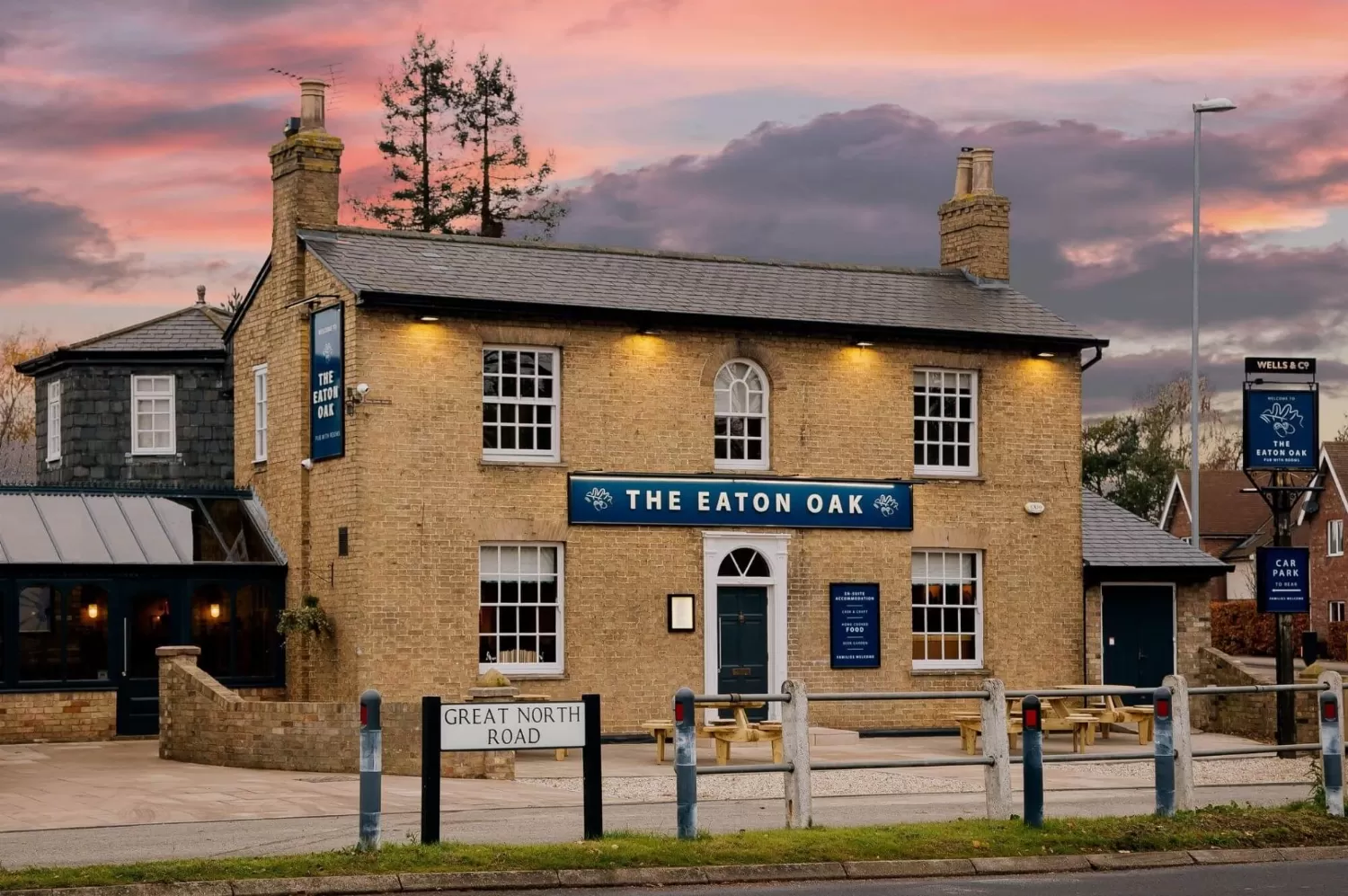 Portland Lighting Ecolux Mini Product Image Pub 2